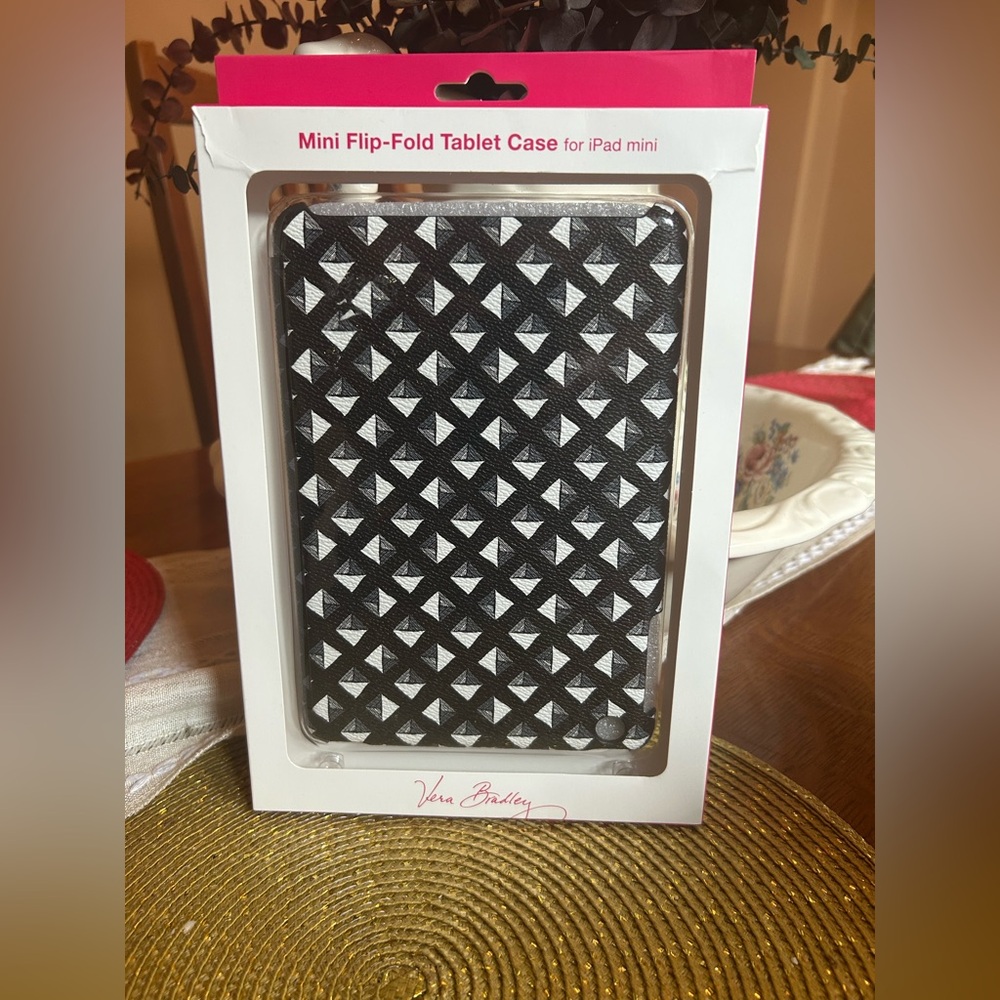 VERA BRADLEY MINI FLIP FOLD TABLET CASE FOR IPAD MINI. NWT NIB